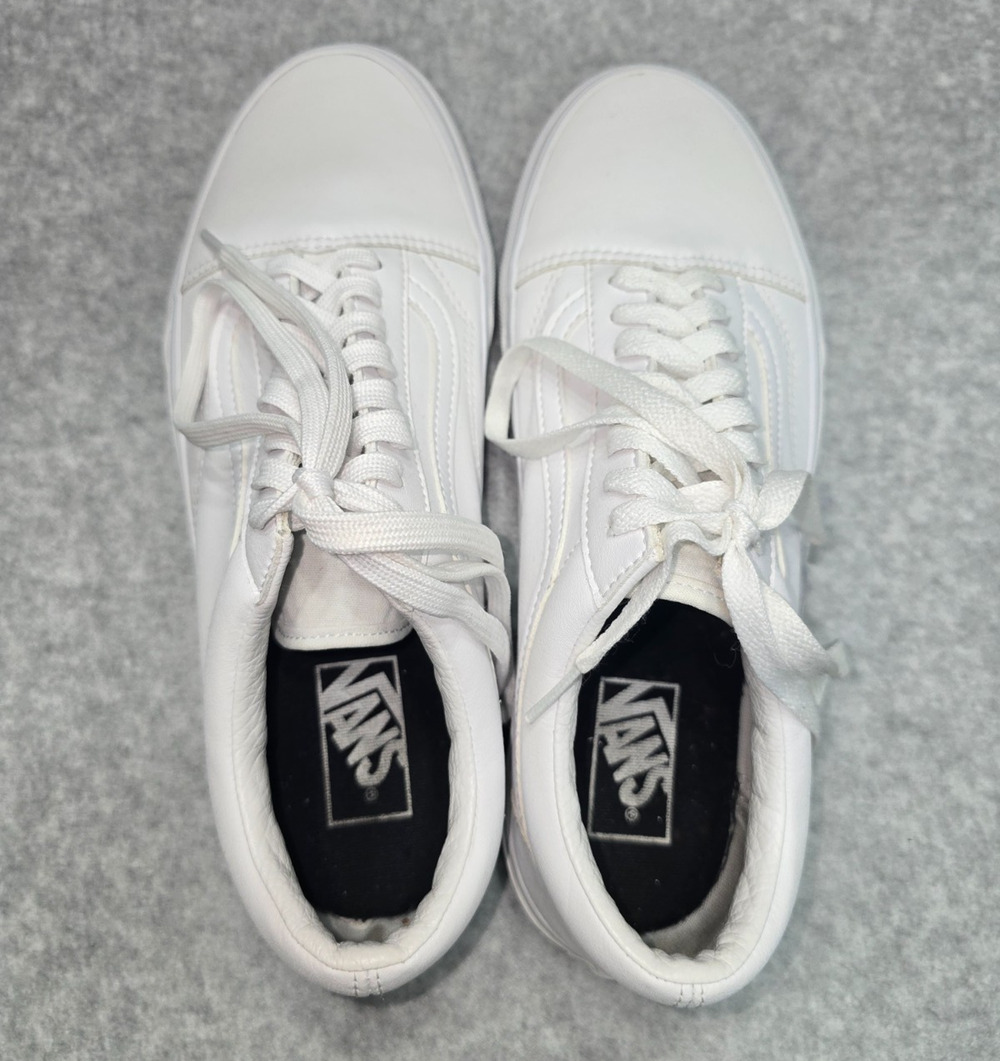 Vans Old Skool Leather True White Sneakers Mens 9 Womens 10.5 Low Top Shoes 5074